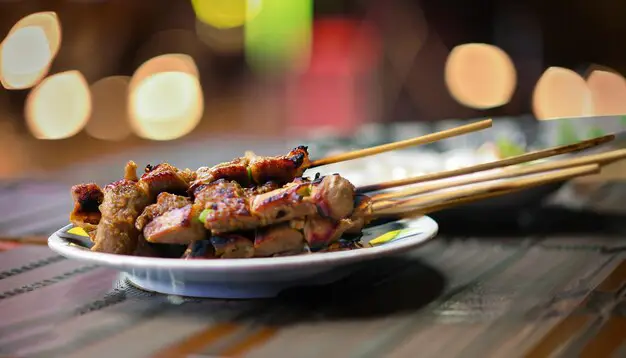 sate kambing daun pepaya